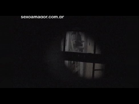 ❤️ Sarışın, içi boş tuğlaların arkasına gizlenmiş bir mahalle röntgencisi tarafından gizlice videoya alınır ❤️ Porno videosu pornoda tr.xxxwow-net.ru ❌️